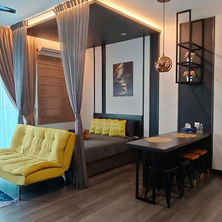 Sari Homestay Vista Bangi With Wi-Fi And Netflix Eksteriør billede