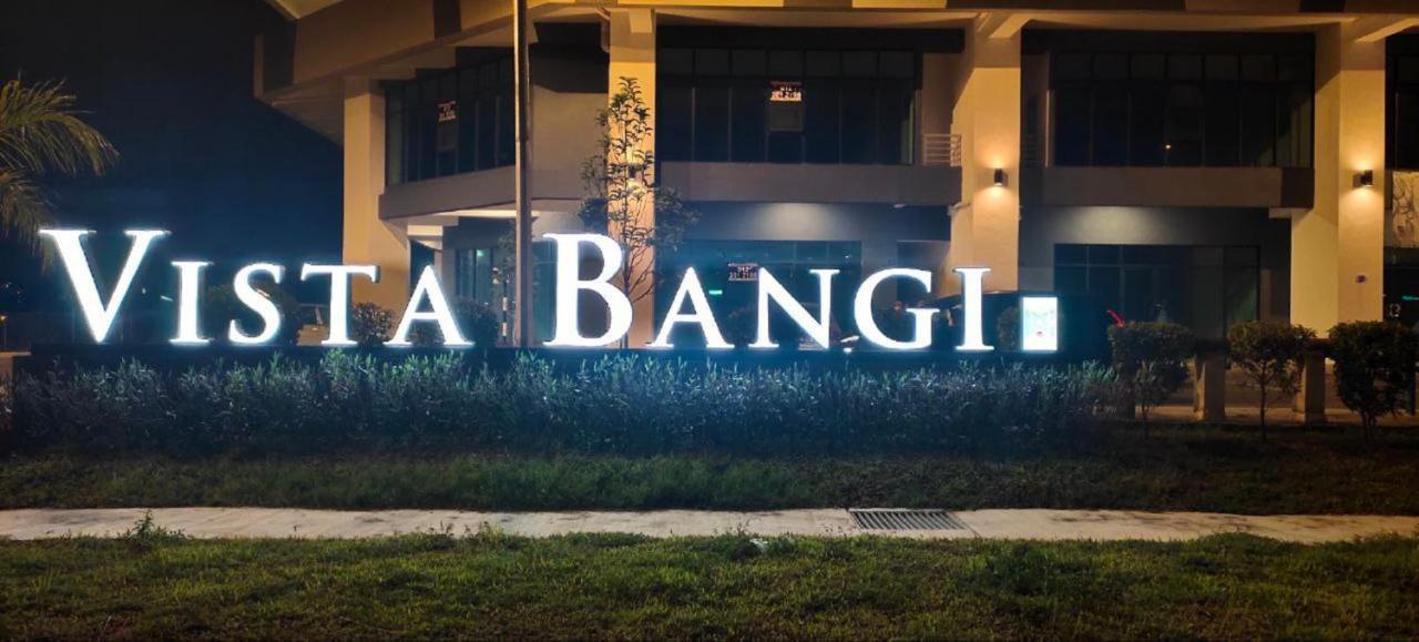 Sari Homestay Vista Bangi With Wi-Fi And Netflix Eksteriør billede